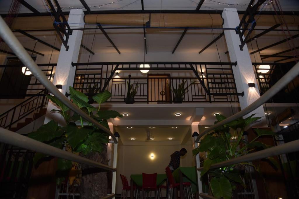 Lotuscool Hotel Kurunegala Exterior photo